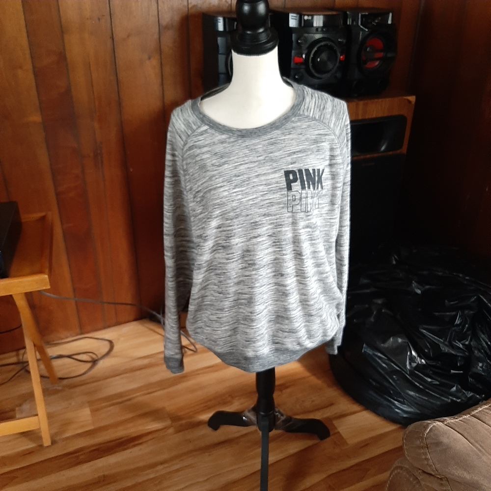 Vs pink crewneck